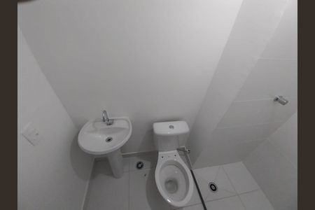 Apartamento para alugar com 32m², 2 quartos e sem vaga Apartamento para alugar com 32m², 2 quartos e sem vagaBanheiro