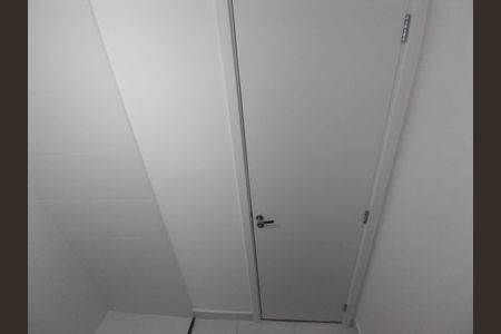 Apartamento para alugar com 32m², 2 quartos e sem vaga Apartamento para alugar com 32m², 2 quartos e sem vagaBanheiro