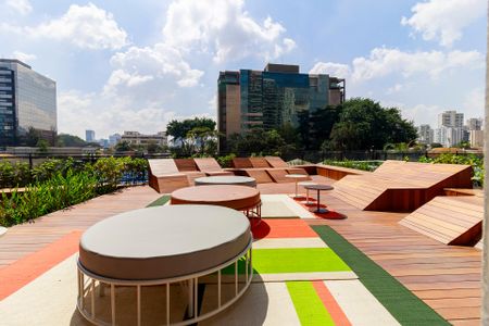 Apartamento à venda com 105m², 2 quartos e 2 vagasPiscina