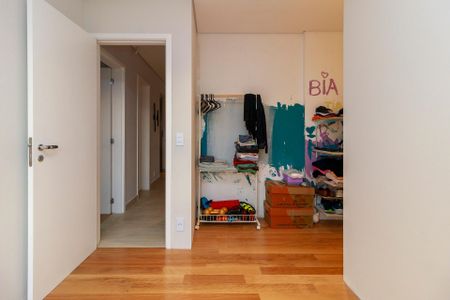Apartamento à venda com 105m², 2 quartos e 2 vagasQuarto 