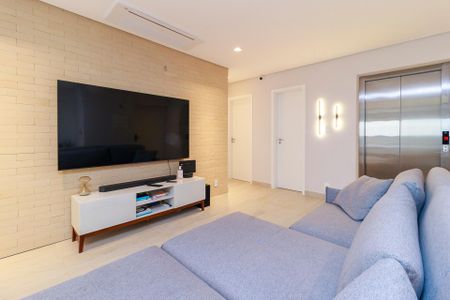 Apartamento à venda com 105m², 2 quartos e 2 vagasSala