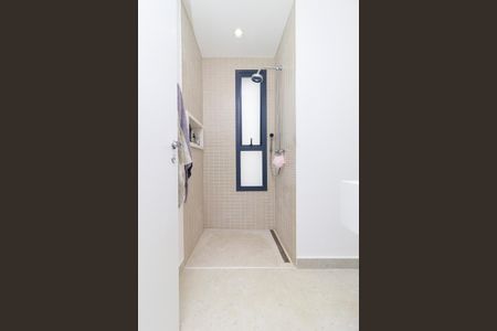 Apartamento à venda com 105m², 2 quartos e 2 vagasSuíte 1 - Banheiro