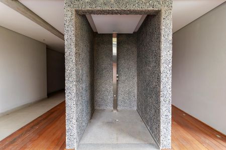 Apartamento à venda com 105m², 2 quartos e 2 vagasPiscina