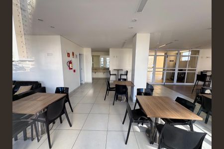 Apartamento à venda com 72m², 2 quartos e 1 vagaÁrea comum