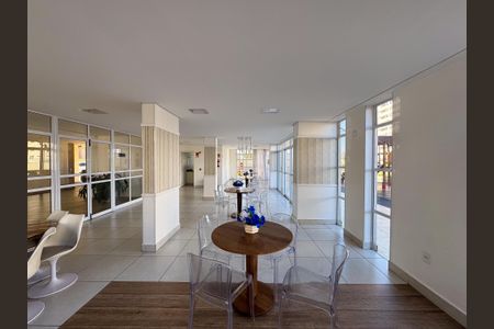 Apartamento à venda com 72m², 2 quartos e 1 vagaÁrea comum