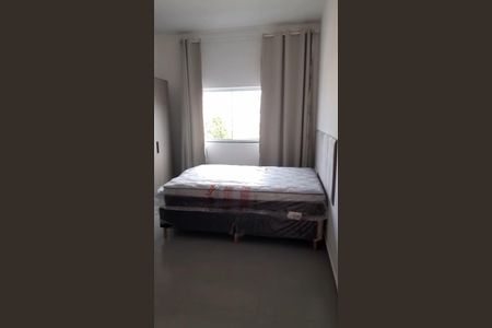 Sala/Quarto de kitnet/studio para alugar com 1 quarto, 18m² em Capão Raso, Curitiba