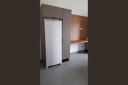 Sala/Quarto de kitnet/studio para alugar com 1 quarto, 18m² em Capão Raso, Curitiba