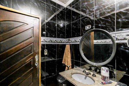 Casa à venda com 175m², 2 quartos e 3 vagasBanheiro 2