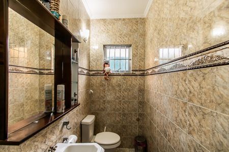 Casa à venda com 175m², 2 quartos e 3 vagasBanheiro 1