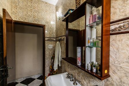 Casa à venda com 175m², 2 quartos e 3 vagasBanheiro 1