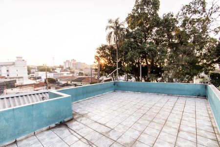 Casa à venda com 175m², 2 quartos e 3 vagasVaranda