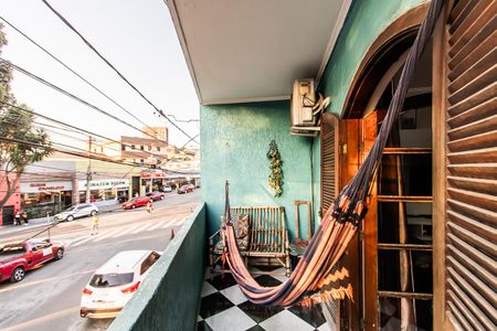 Casa à venda com 175m², 2 quartos e 3 vagasVaranda