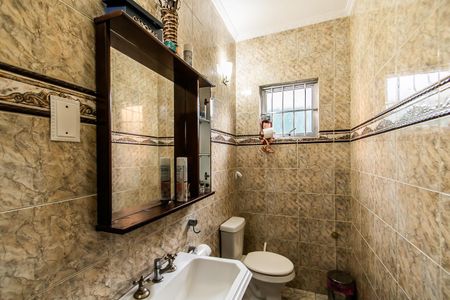 Casa à venda com 175m², 2 quartos e 3 vagasBanheiro 1