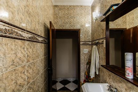 Casa à venda com 175m², 2 quartos e 3 vagasBanheiro 1