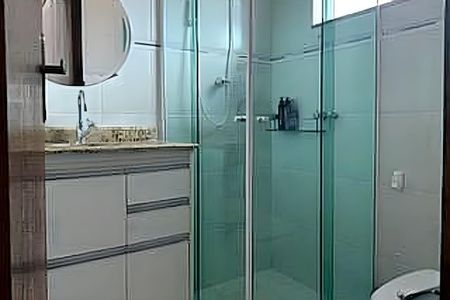 Casa à venda com 105m², 3 quartos e 2 vagas