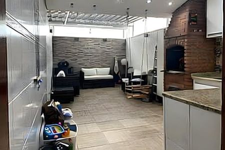 Casa à venda com 105m², 3 quartos e 2 vagas