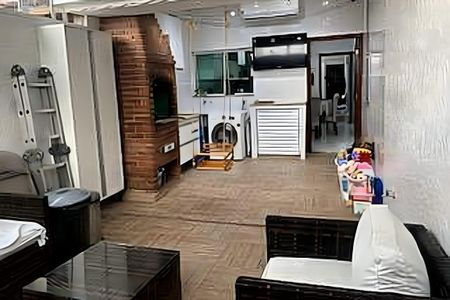 Casa à venda com 105m², 3 quartos e 2 vagas