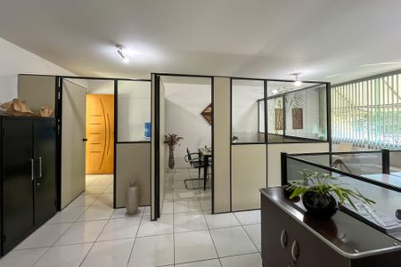 Casa à venda com 150m², 3 quartos e 1 vagaEscritório
