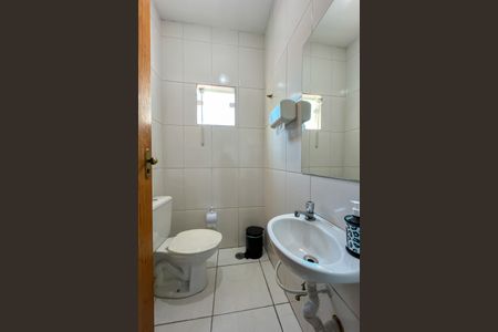 Casa à venda com 150m², 3 quartos e 1 vagaBanheiro do escritório 