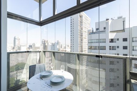 Studio para alugar com 34m², 1 quarto e sem vaga Studio para alugar com 34m², 1 quarto e sem vagaVaranda