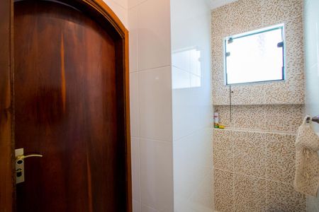 Casa à venda com 183m², 3 quartos e 2 vagasBanheiro da Suíte