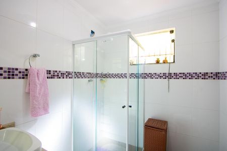 Casa à venda com 183m², 3 quartos e 2 vagasBanheiro 2