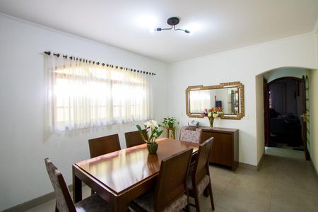 Casa à venda com 183m², 3 quartos e 2 vagasCopa