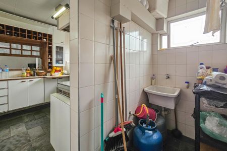 Apartamento para alugar com 140m², 2 quartos e 1 vagaÁrea de serviço