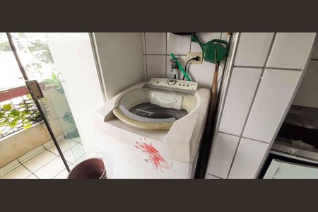 Apartamento para alugar com 75m², 2 quartos e 1 vagaÁrea de Serviço