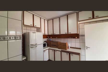 Apartamento para alugar com 75m², 2 quartos e 1 vagaCozinha