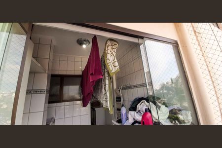 Apartamento para alugar com 75m², 2 quartos e 1 vagaÁrea de Serviço