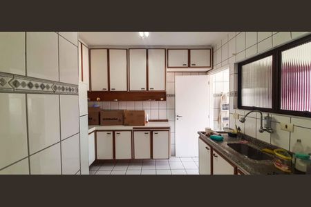 Apartamento para alugar com 75m², 2 quartos e 1 vagaCozinha