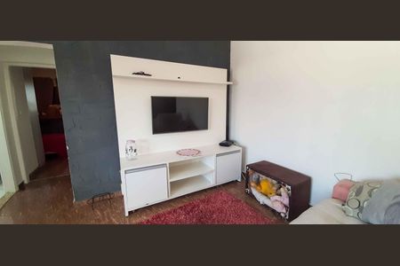 Apartamento para alugar com 75m², 2 quartos e 1 vagaSala