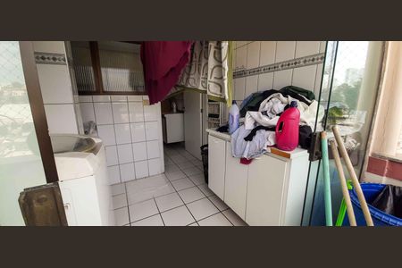 Apartamento para alugar com 75m², 2 quartos e 1 vagaÁrea de Serviço