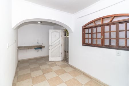 Casa à venda com 108m², 3 quartos e sem vaga Casa à venda com 108m², 3 quartos e sem vagaCozinha