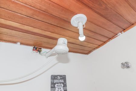 Casa à venda com 108m², 3 quartos e sem vaga Casa à venda com 108m², 3 quartos e sem vagaBanheiro de Serviço