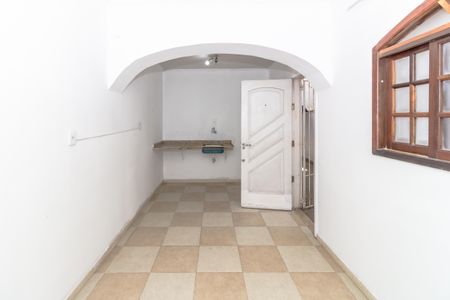 Casa à venda com 108m², 3 quartos e sem vaga Casa à venda com 108m², 3 quartos e sem vagaCozinha