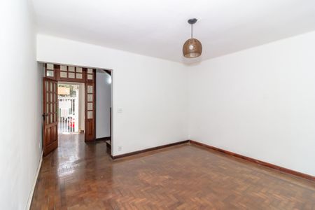 Casa à venda com 108m², 3 quartos e sem vaga Casa à venda com 108m², 3 quartos e sem vagaSala