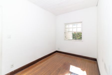 Casa à venda com 108m², 3 quartos e sem vaga Casa à venda com 108m², 3 quartos e sem vagaQuarto 2