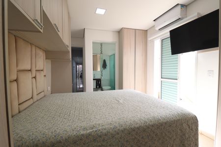 Casa à venda com 194m², 4 quartos e 2 vagasSuíte 1