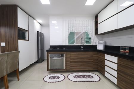 Casa à venda com 194m², 4 quartos e 2 vagasCozinha