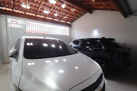 Casa à venda com 194m², 4 quartos e 2 vagasGaragem