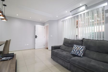 Sala de casa à venda com 4 quartos, 194m² em Vila Clarice, Santo André
