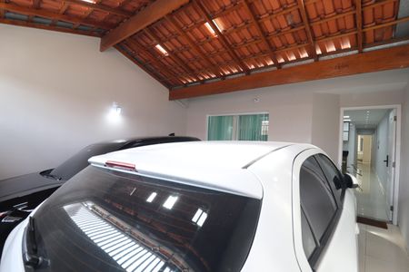 Casa à venda com 194m², 4 quartos e 2 vagasGaragem