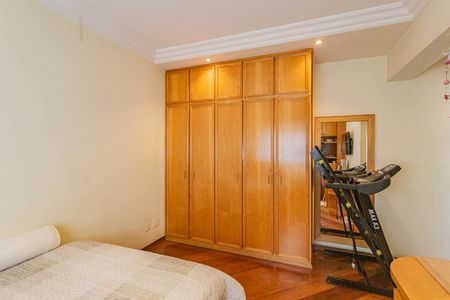 Apartamento à venda com 214m², 2 quartos e 3 vagasQuarto