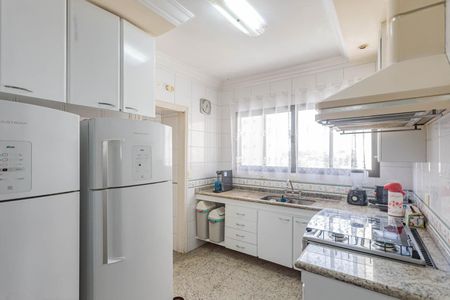 Apartamento à venda com 214m², 2 quartos e 3 vagasCozinha