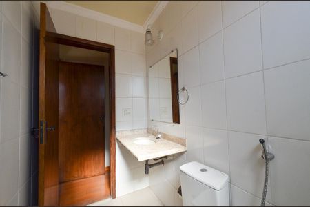 Apartamento à venda com 85m², 3 quartos e 2 vagas Apartamento à venda com 85m², 3 quartos e 2 vagasBanheiro Social
