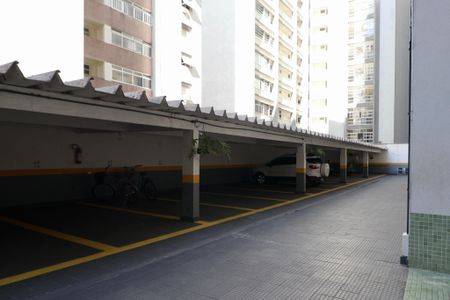 Apartamento para alugar com 80m², 2 quartos e 1 vaga Apartamento para alugar com 80m², 2 quartos e 1 vagaGaragem