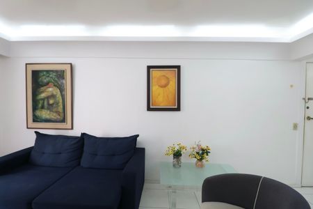 Apartamento para alugar com 80m², 2 quartos e 1 vaga Apartamento para alugar com 80m², 2 quartos e 1 vagaSala