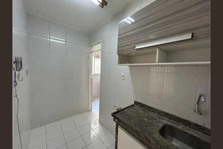 Apartamento à venda com 74m², 2 quartos e 1 vagaCozinha